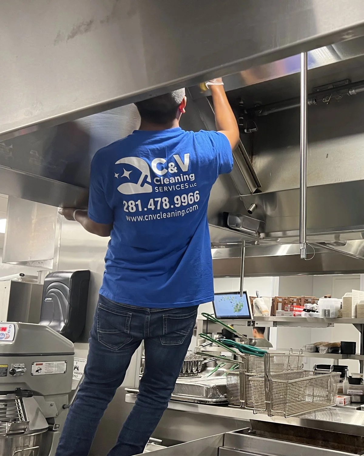 Sanitized Kitchens & Immaculate Dining Rooms - Professional service demonstration